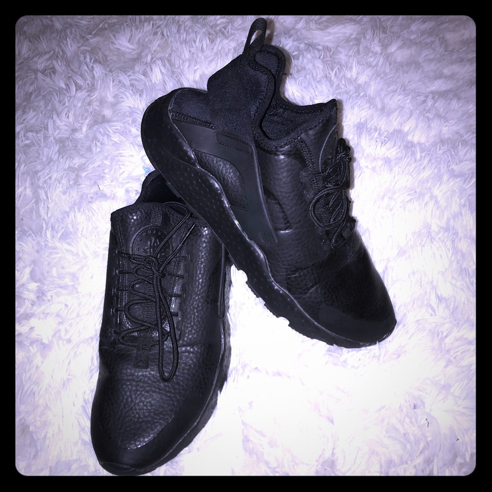 Air Huarache by Nike
